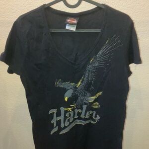Harley Davidson women’s t shirt size L black hearts with wings